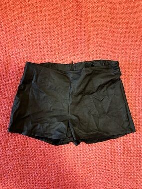 Windsor Black High-Rise Dressy Shorts